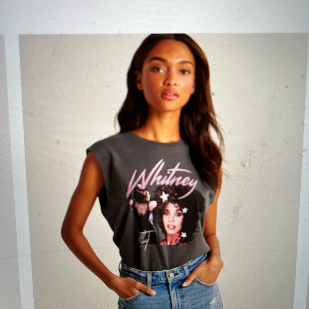 Whitney Houston shirt large